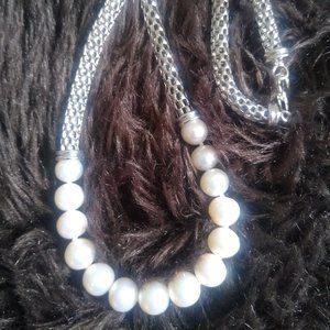 100% Silver and Pearls Necklace